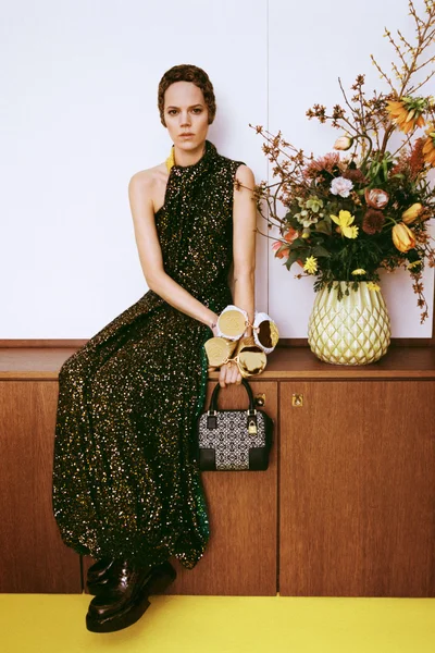 Look 28